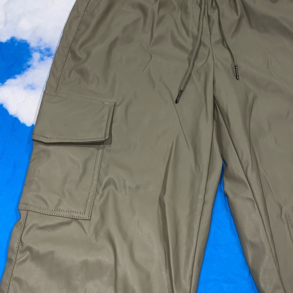 Leather cargos - Picture 3 of 3